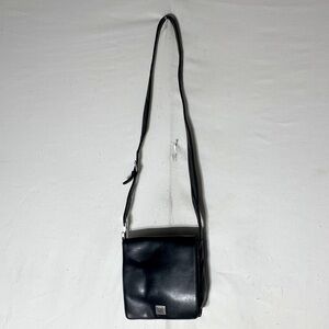 5/$25 Guess Black Faux Leather Cross Body Bag Purse